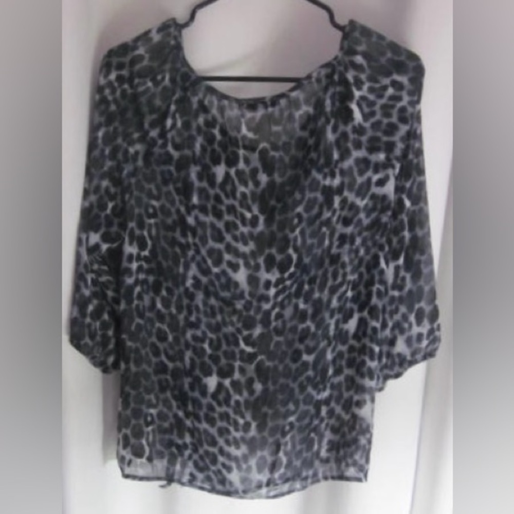Express Women’s Sheer Black/Gray Leopard Top Blouse, Tied Knot Front Hem; Size M